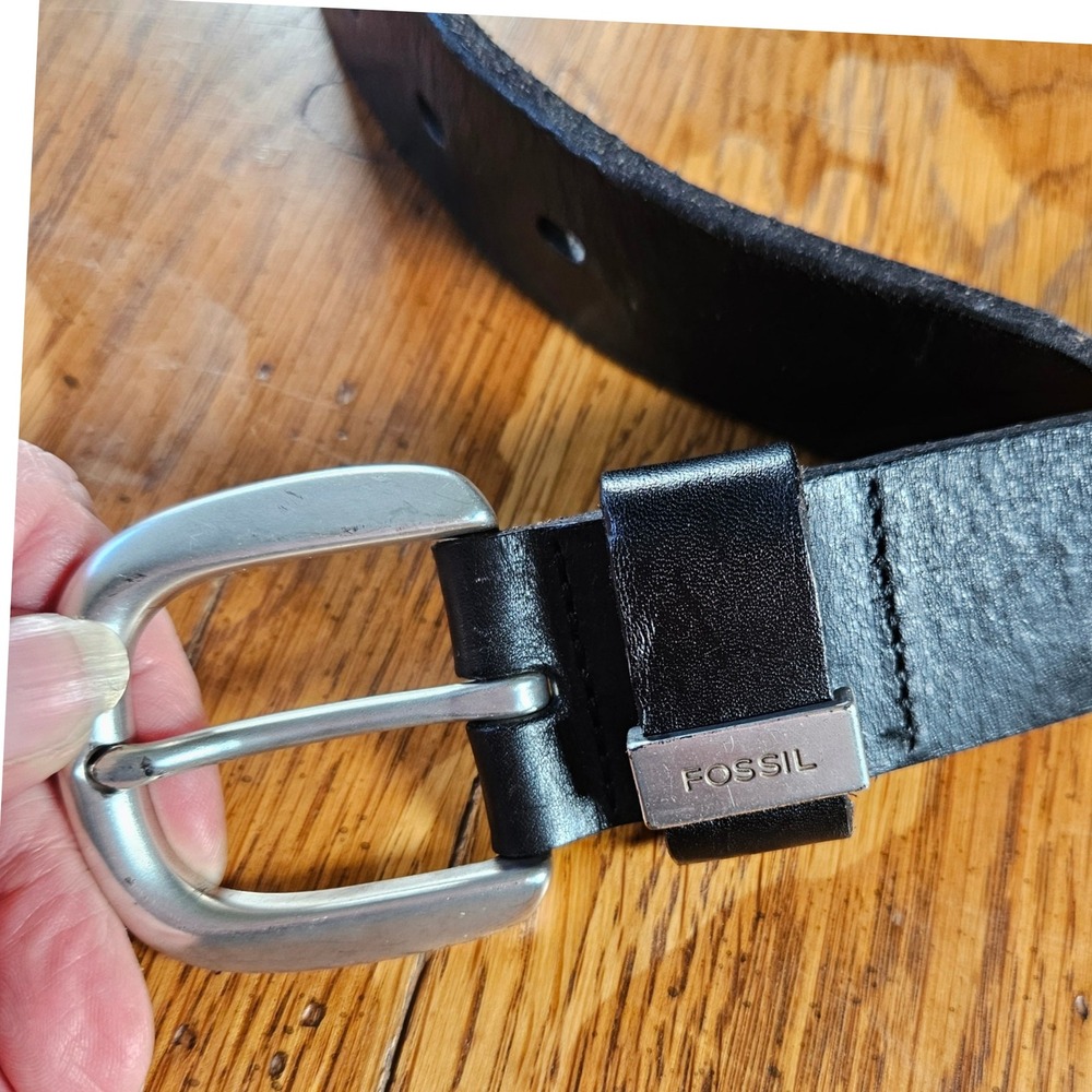 Fossil Mens Black Leather Belt Size 32 Silver Buckle Casual Jean Accessory‎